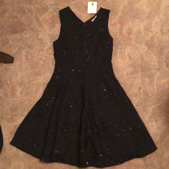 Dresses & Skirts - Little Black Dress